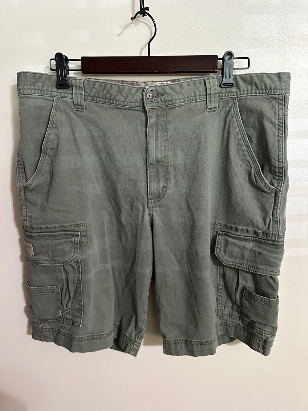 RedHead Men's Olive Cargo Shorts - Light Green